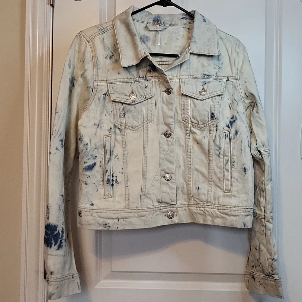 NWT Free People Rumors Denim Jacket in Jones Tie Dye Blue Size Small Jean - Picture 6 of 7